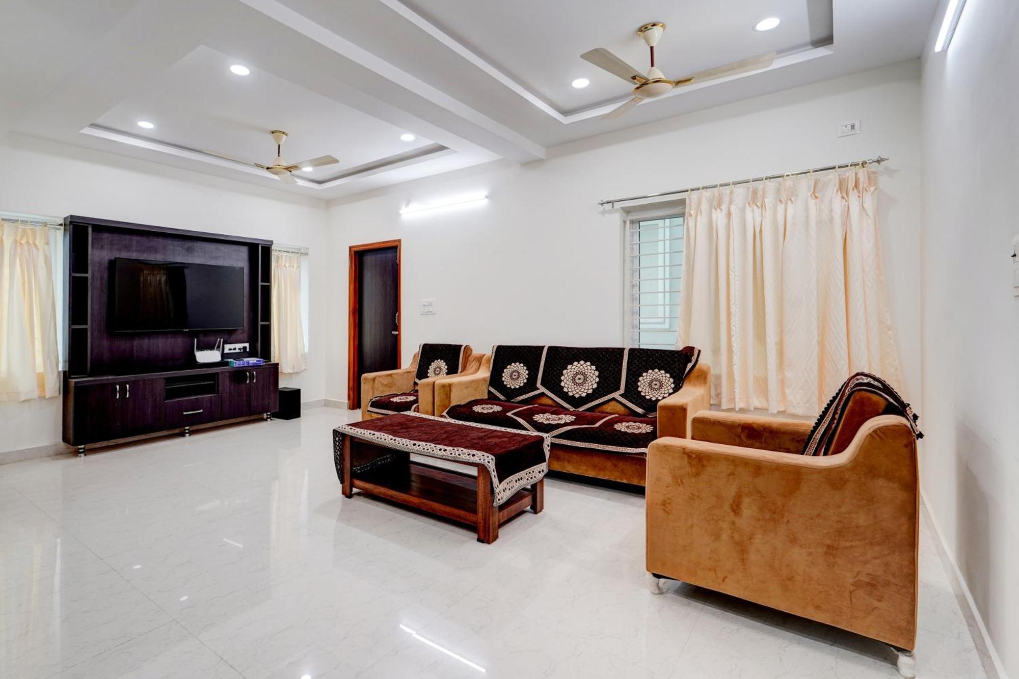 Collection O Sree Balaji Hospitality Services Tirupati Exterior photo